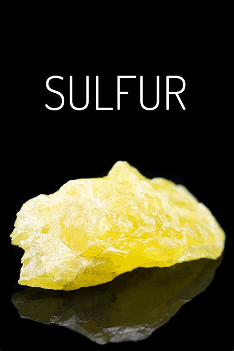  Sulfure! Un Minéral Non Métallique Indispensable à l'Industrie Moderne